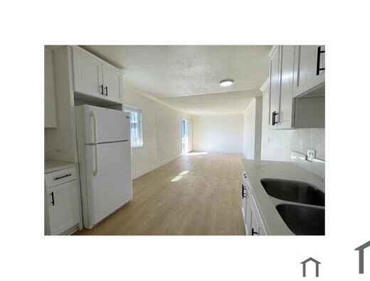 1 Bedroom Apartment 1704 E San Luis St in Compton, CA 90221