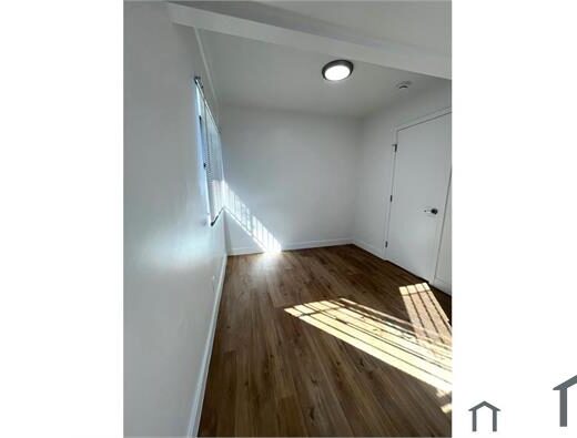 1 Bedroom Townhouse 155 1/2 W 62Nd St in Los Angeles, CA 90003