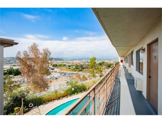 Studio Apartment 571 Fairview Ave in Los Angeles, CA 90033
