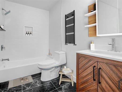 Studio Apartment 5924 S Hoover St in Los Angeles, CA 90044