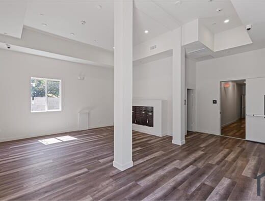 1 Bedroom Apartment 1010 E 25Th St in Los Angeles, CA 90011