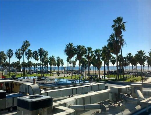 Studio Apartment 1305 Ocean Front Walk in Venice, CA 90291