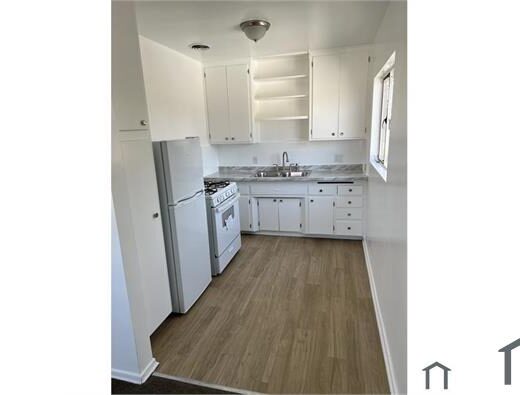 1 Bedroom Apartment 1901 W Martin Luther King Jr Blvd in Los Angeles, CA 90062