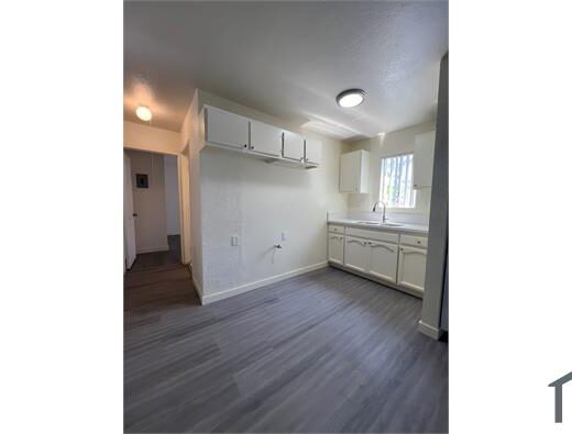 1 Bedroom Apartment 211 E 55Th St in Los Angeles, CA 90011