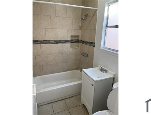 1 Bedroom Apartment 195 W 41St Pl in Los Angeles, CA 90037