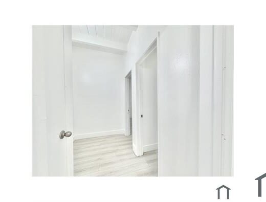 1 Bedroom Apartment 3324 Drew St in Los Angeles, CA 90065